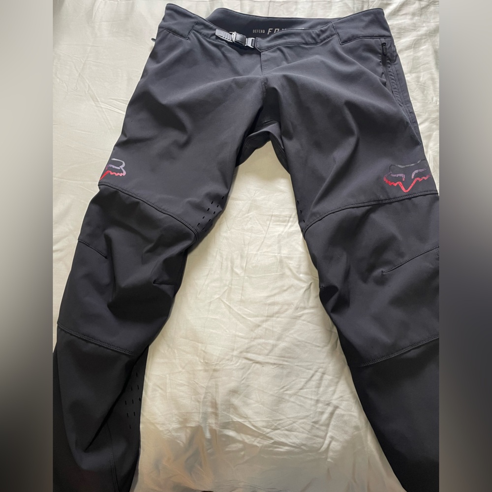 Fox Defender Women’s special edition pants Size XL